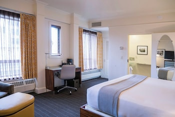 Superior Room, 1 King Bed