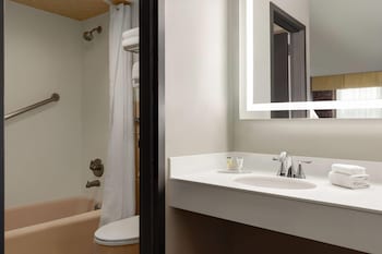 Room, 2 Double Beds, Accessible, Non Smoking (Mobility, Tub w/ Grab Bars)
