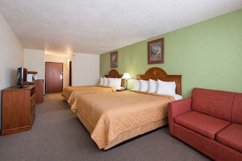 Suite, 2 Queen Beds