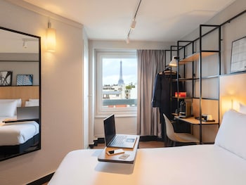 Comfort Room, 1 Double Bed (Eiffel Tower View)