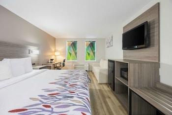 Suite, 1 King Bed, Non Smoking