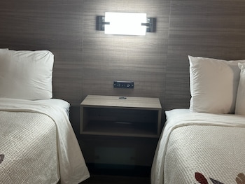 Superior Room, 2 Queen Beds, Non Smoking
