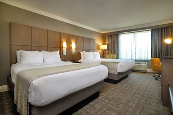 Standard Room, 2 Queen Beds, Non Smoking, Microwave