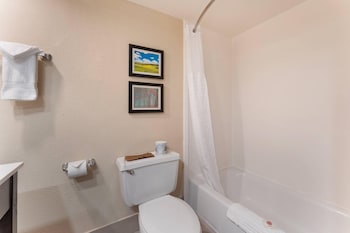 Room, 2 Queen Beds, Accessible, Non Smoking