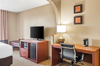 Suite, 1 King Bed with Sofa bed, Non Smoking