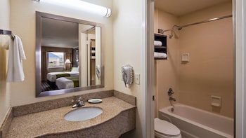 Standard Room, 2 Queen Beds, Non Smoking, Microwave