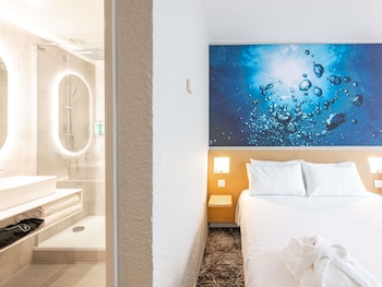 Executive Room, 1 Double Bed with Sofa bed