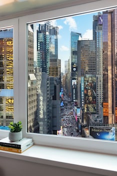 Premier Room, 2 Double Beds (Times Square)