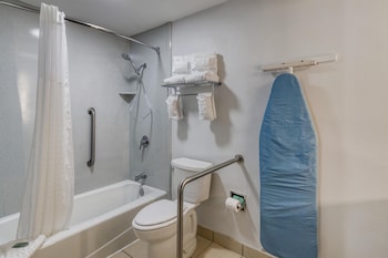 Standard Room, 2 Queen Beds, Accessible, Bathtub (Pet Friendly)