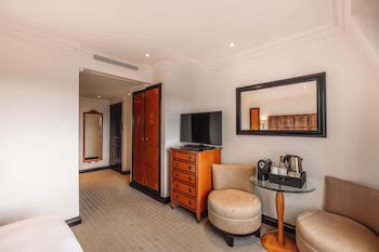 Superior Double Room (London Eye View)