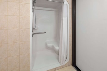 Room, 2 Queen Beds, Accessible, Non Smoking (Mobility, Roll-In Shower)