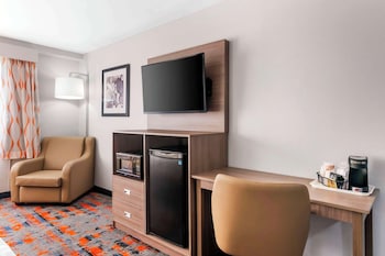 Room, 2 Queen Beds, Accessible, Non Smoking