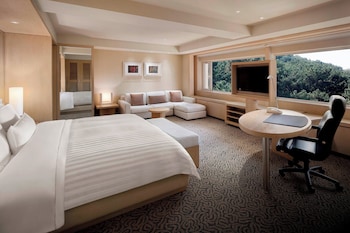Presidential Suite, 1 Double Bed, Beach View