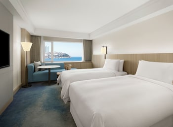 Executive Beach Twin, Club lounge access, 2 Twin, Haeundae Beach view