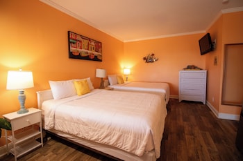 Room, 2 Queen Beds, Non Smoking