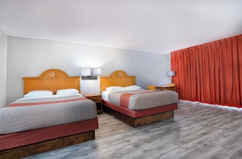Standard Room, 2 Queen Beds, Non Smoking