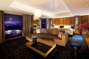 Premium Room, 2 Twin Beds (Castle View)