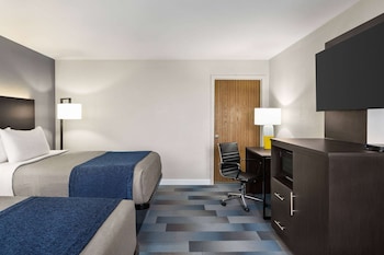Deluxe Room, 2 Queen Beds, Non Smoking, Kitchen