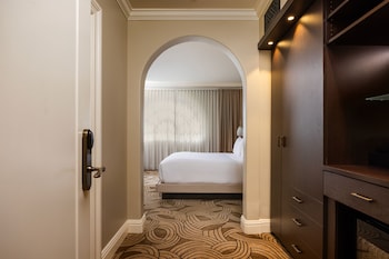 Luxury Room, 1 King Bed