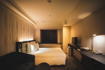 Premium Room, 1 Queen Bed (Central Building)