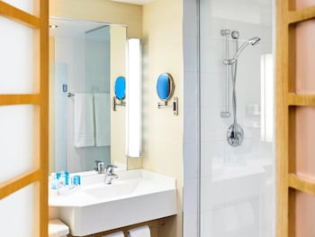 Superior Room, 1 King Bed (High Floor)