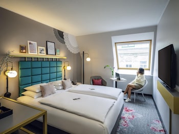 Privilege, Double Room, 1 Queen Bed
