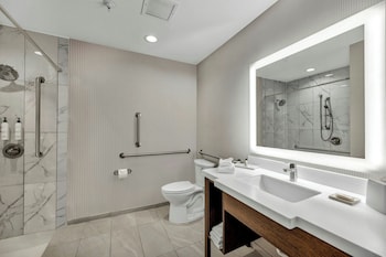 Suite, 1 Bedroom, Kitchenette (Hearing Accessible)