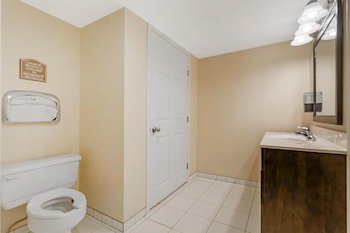 Standard Room, 2 Double Beds, Accessible, Refrigerator & Microwave (Walk-in Shower)