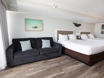 2 Queen Beds, Poolside Room, Accessible, No Smoking