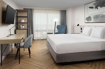Studio Suite, 1 King Bed, Non Smoking