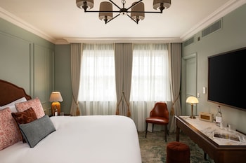 Deluxe Room, 1 King Bed