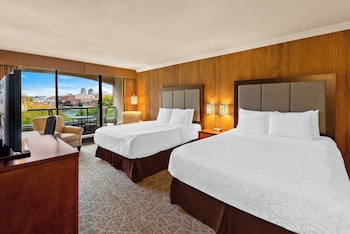 Standard Room, 2 Queen Beds, Balcony, Park View