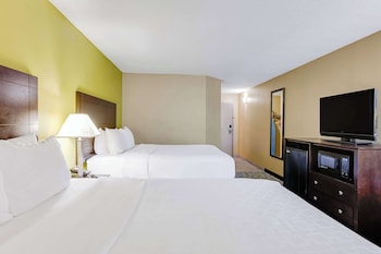 Standard Room, 2 Queen Beds, Non Smoking