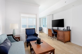 Executive Room, 1 King Bed, Balcony (Gulf Front)