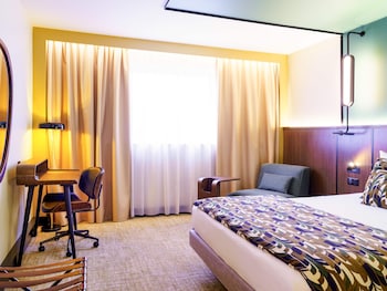 Superior Room, 1 Queen Bed, Bathtub