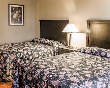 Room, 2 Queen Beds, Non Smoking