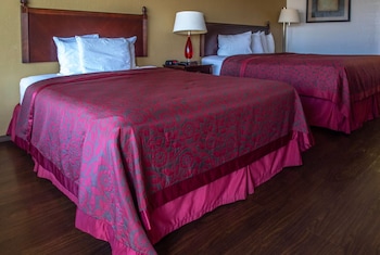 Room, 2 Queen Beds, Non Smoking