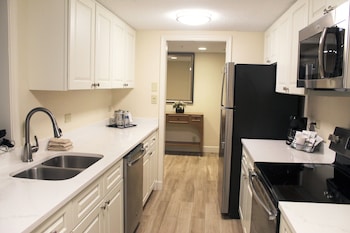 Two Bedroom Suite, 3 Beds