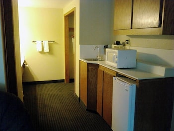 Room, 1 King Bed, Smoking