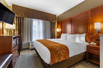 Suite, 1 King Bed, Non Smoking (Upgrade)