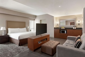 Junior Suite, 1 King Bed, Kitchenette