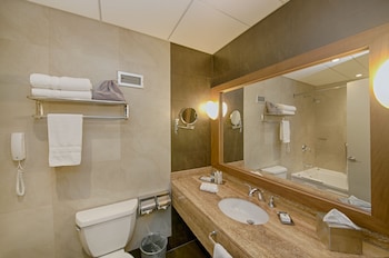 Junior Suite, 1 King Bed, Kitchenette