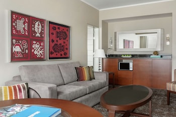 Junior Suite, 1 King Bed, Kitchenette