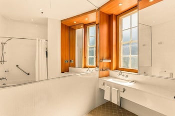 Deluxe King with Harbour View