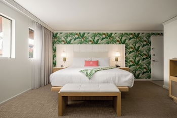 Room, 1 King Bed (Miramonte)