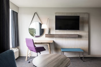Standard Room, 1 King Bed