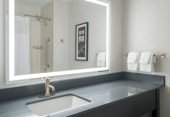 Standard Room, 2 Queen Beds