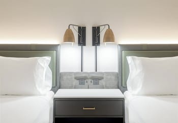 Premium Room, 2 Queen Beds, Mobility Accessible, Non Smoking (Communications, Mobil, Roll-In Shower)
