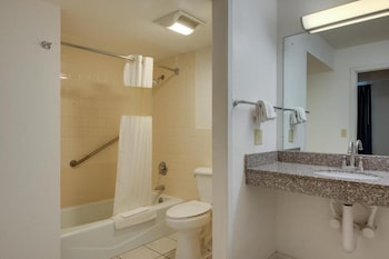 Standard Room, 2 Double Beds, Non Smoking