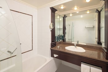Deluxe Room, 1 King Bed